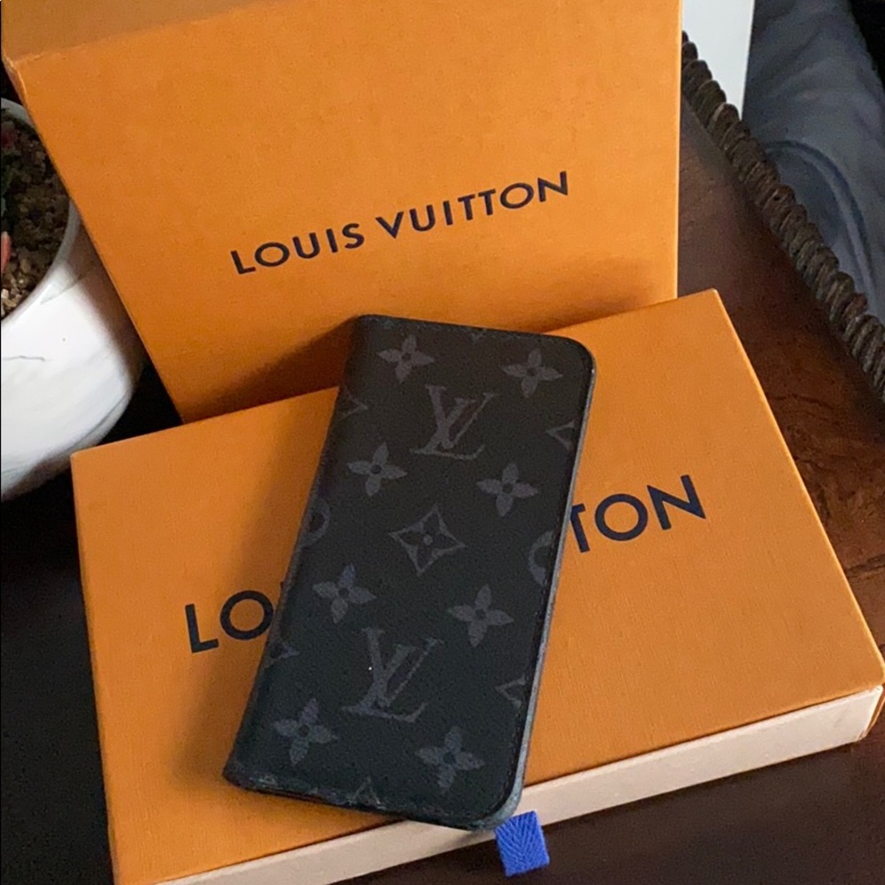 iPhone X/XS authentic LV black monogram wallet